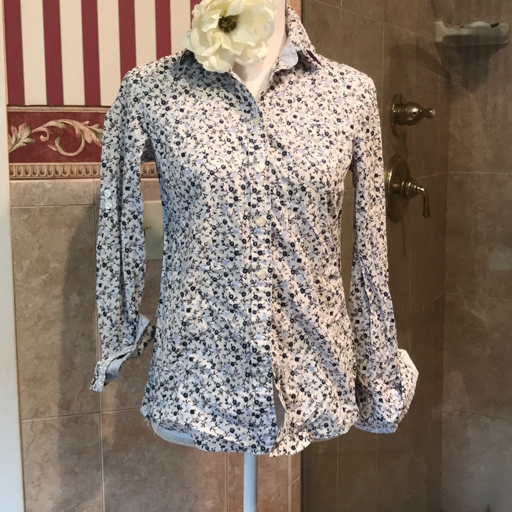 Banana Repúblic floral blouse